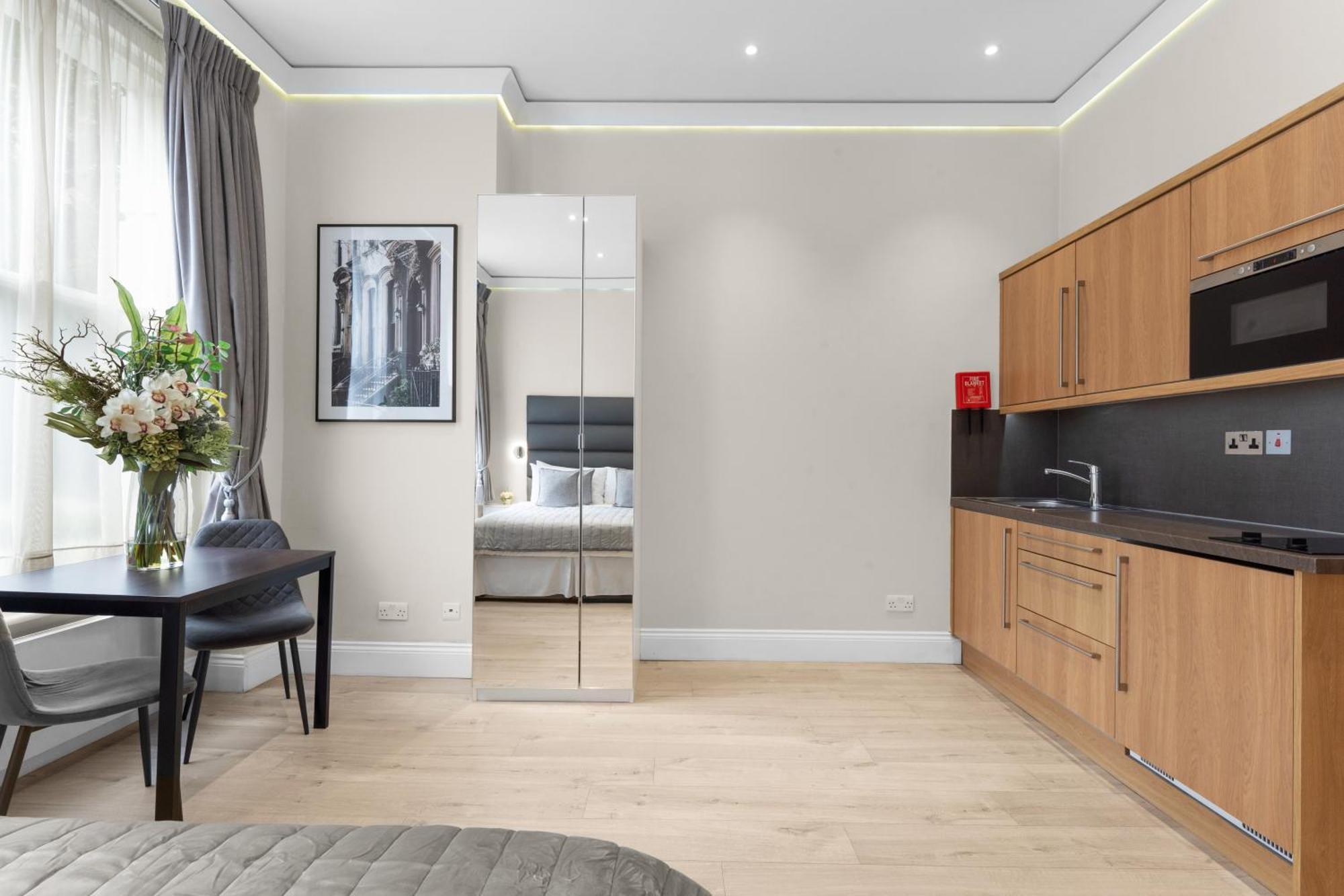 Cleveland Residences Russell Square ลอนดอน ภายนอก รูปภาพ