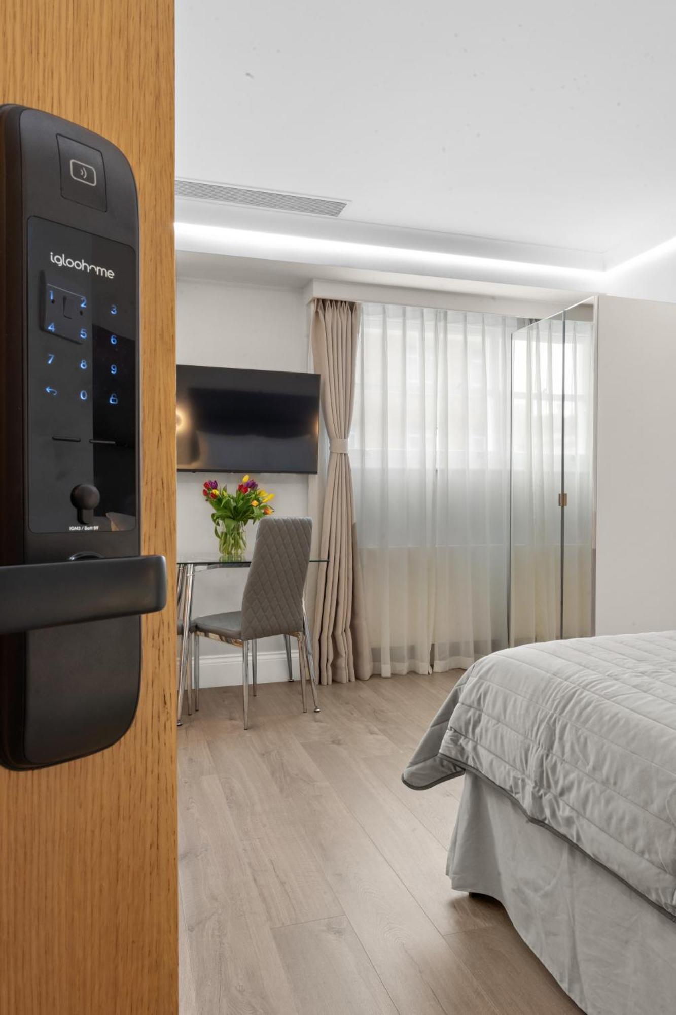 Cleveland Residences Russell Square ลอนดอน ภายนอก รูปภาพ