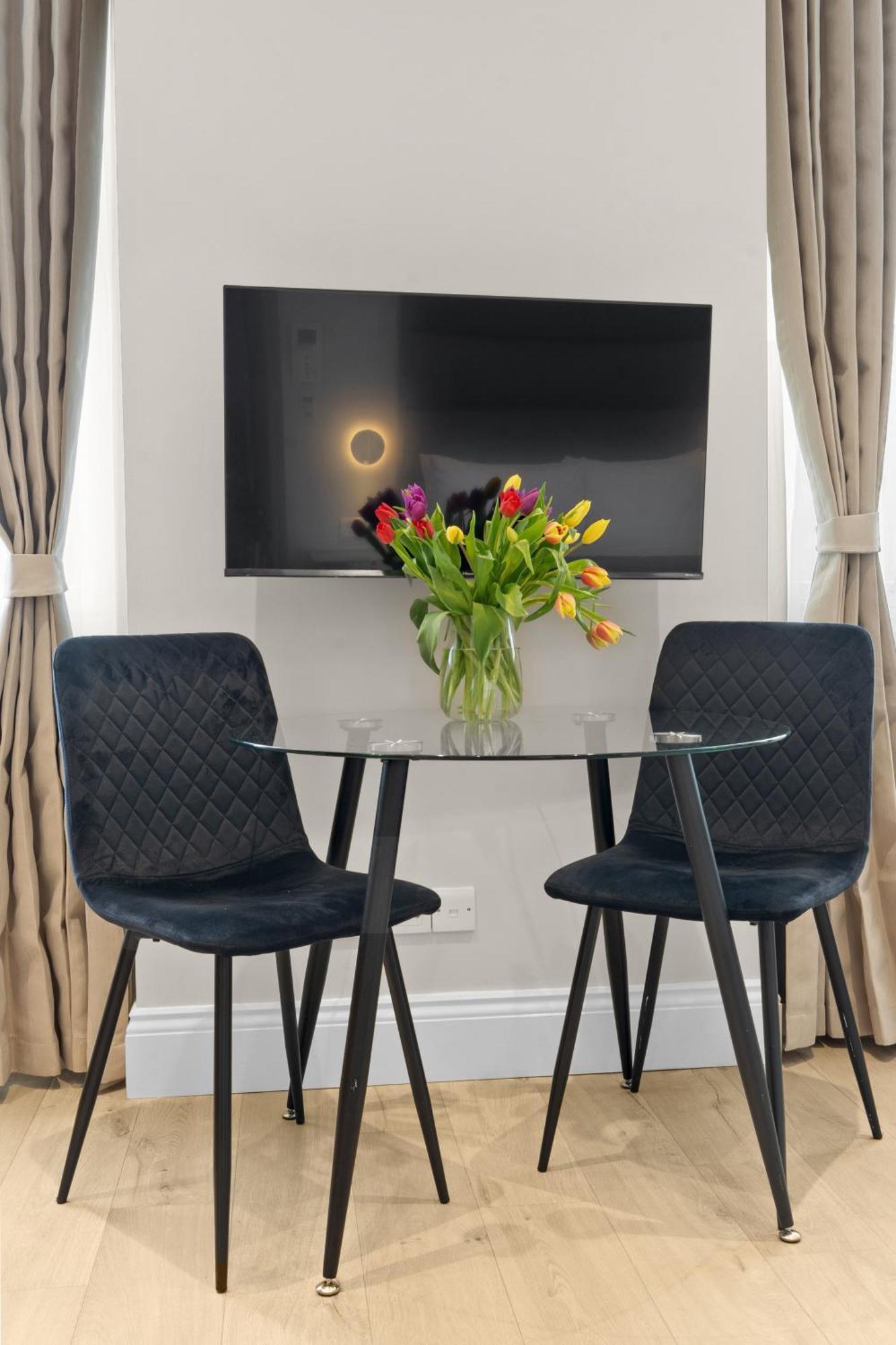 Cleveland Residences Russell Square ลอนดอน ภายนอก รูปภาพ
