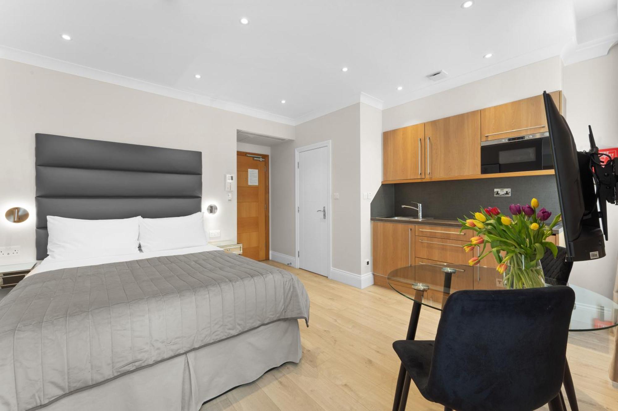 Cleveland Residences Russell Square ลอนดอน ภายนอก รูปภาพ