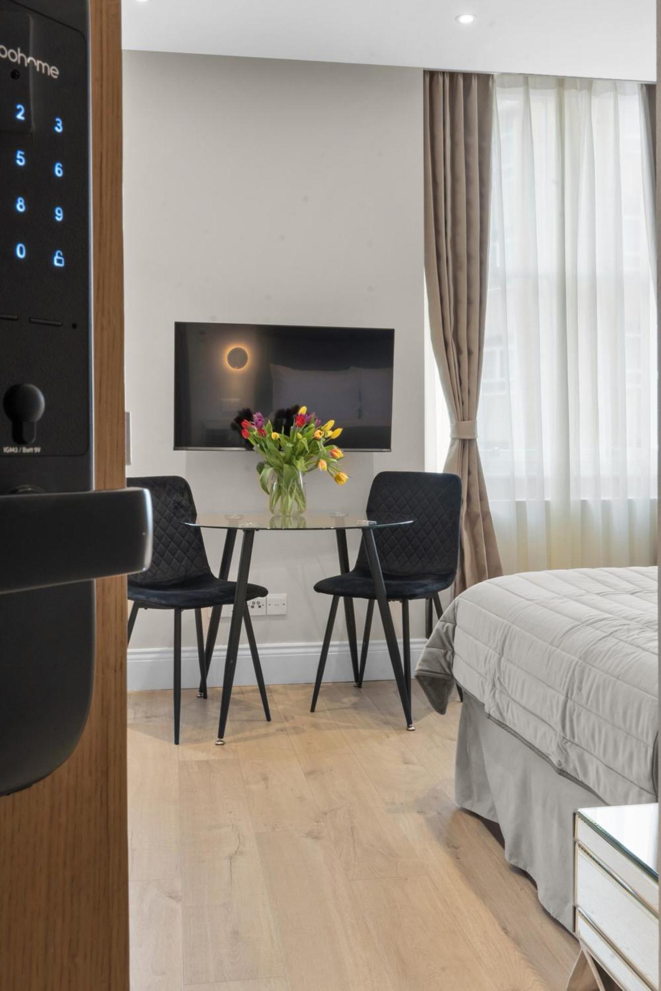Cleveland Residences Russell Square ลอนดอน ภายนอก รูปภาพ