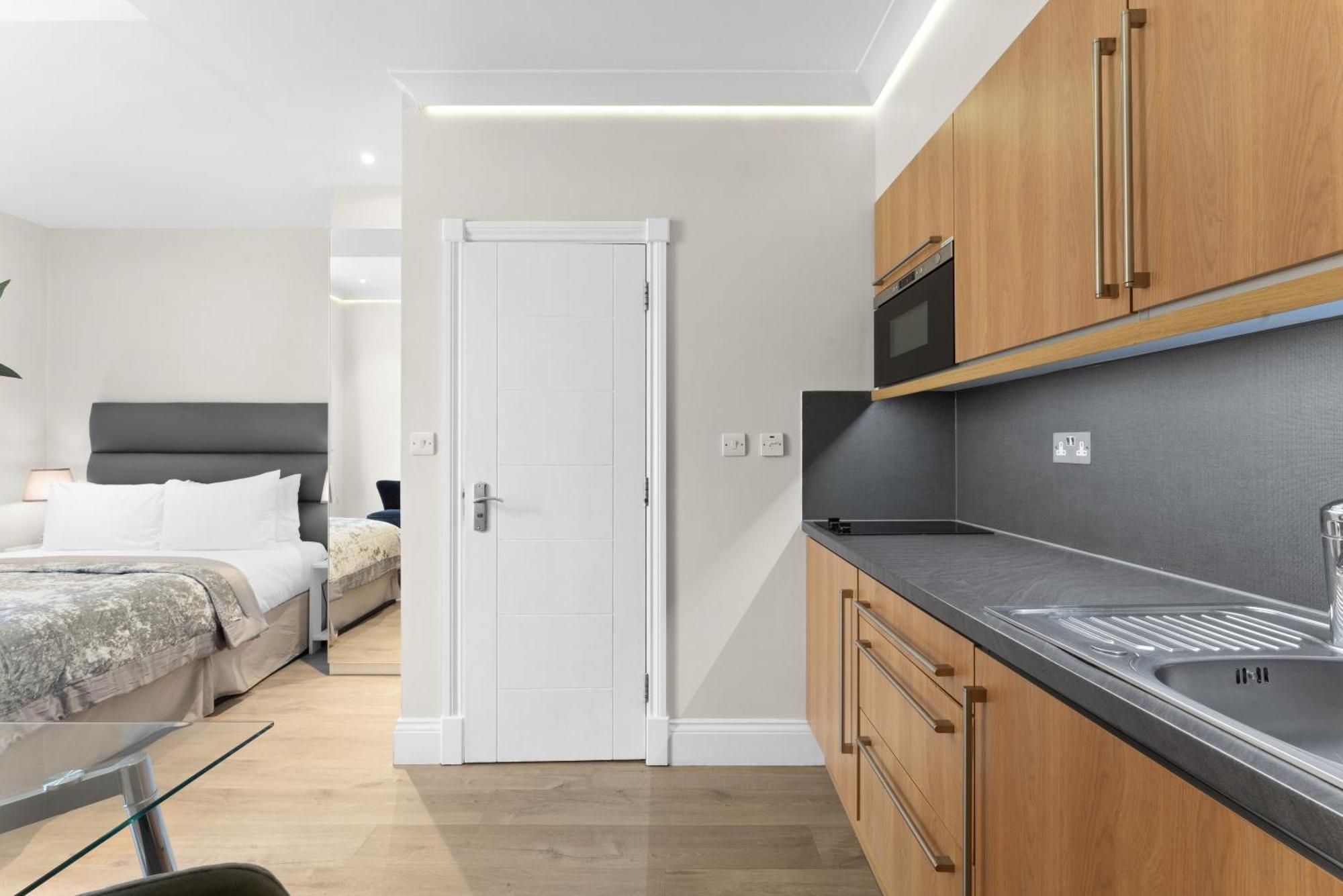 Cleveland Residences Russell Square ลอนดอน ภายนอก รูปภาพ