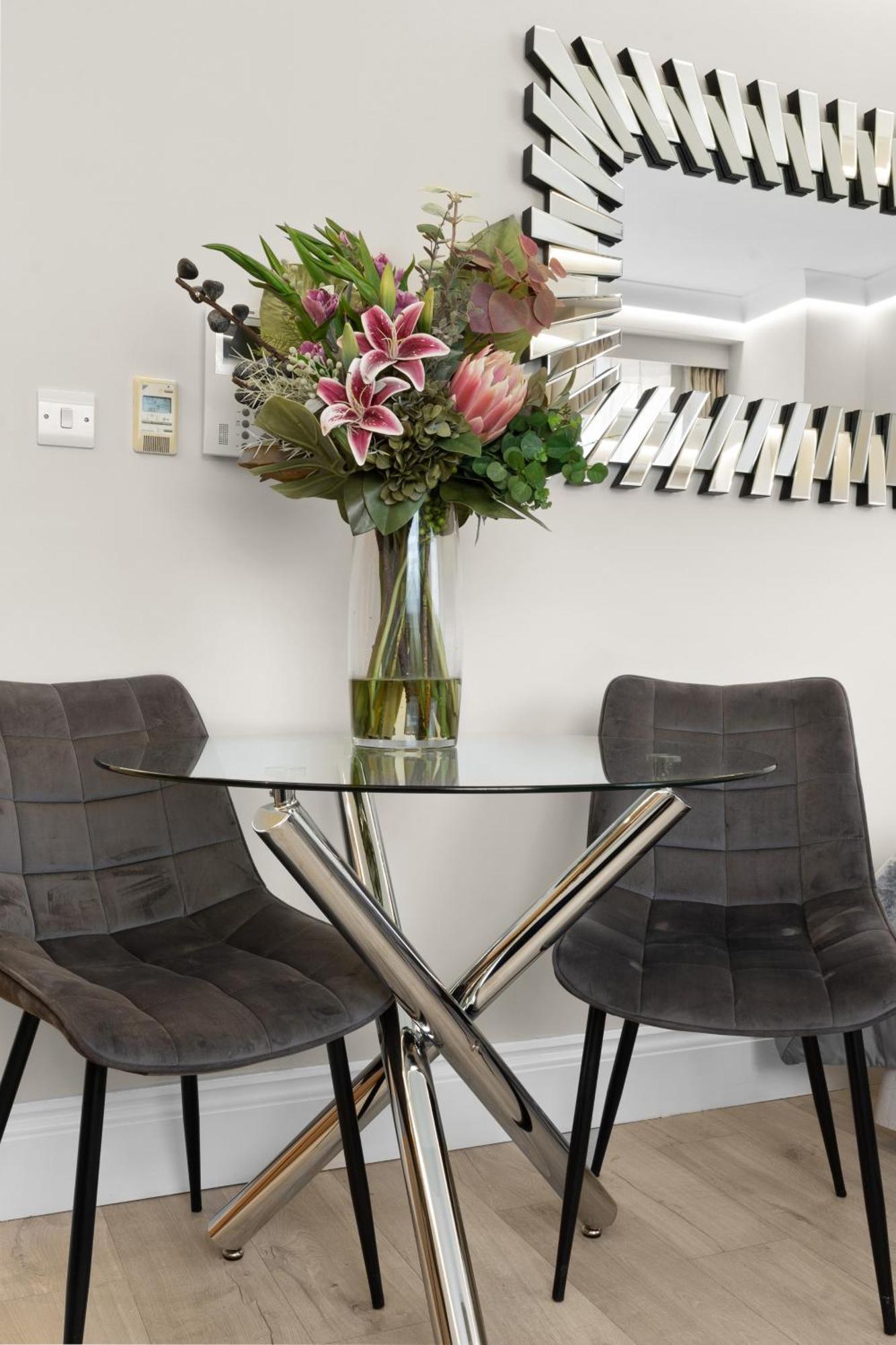 Cleveland Residences Russell Square ลอนดอน ภายนอก รูปภาพ