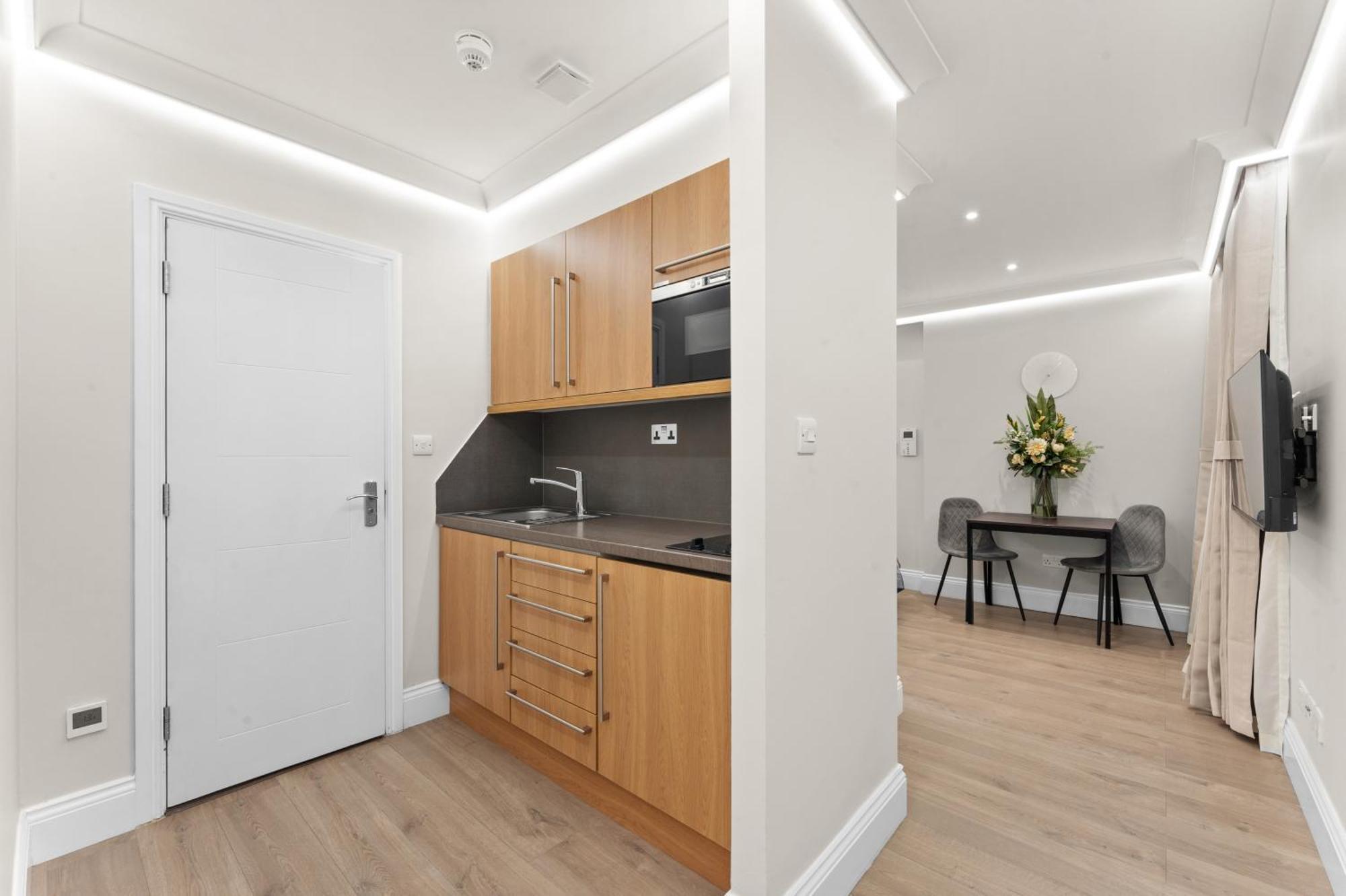 Cleveland Residences Russell Square ลอนดอน ภายนอก รูปภาพ